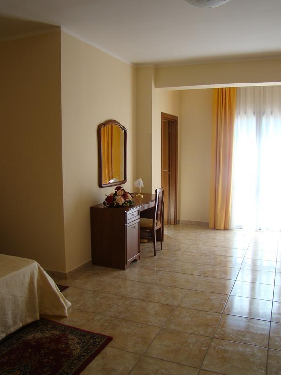 Hotel Ristorante111 维拉皮亚纳 客房 照片